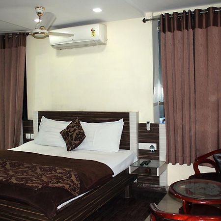 Hotel Swayam Jabalpur Exteriér fotografie
